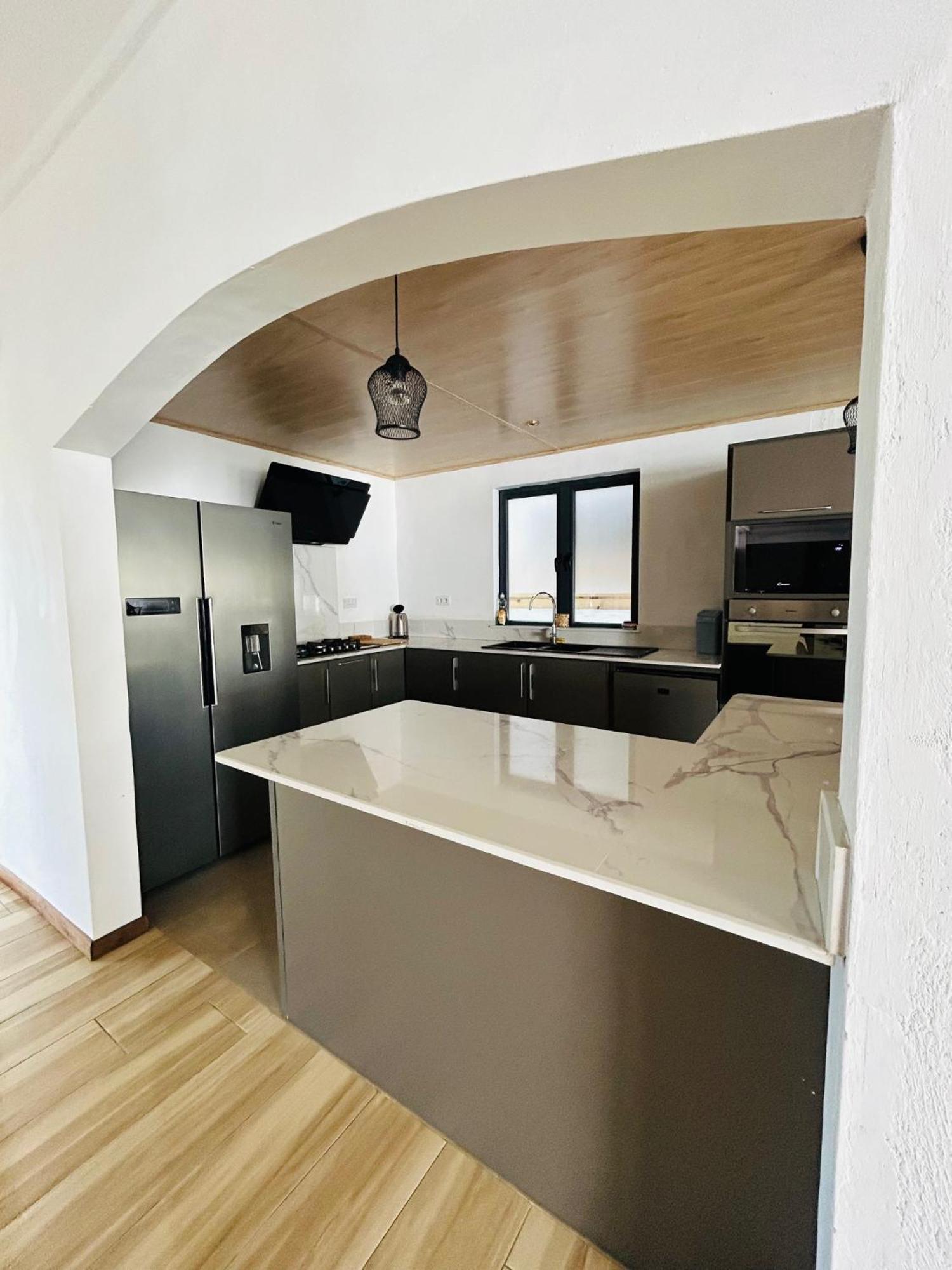 Villa Ellapen Pereybere Beach Екстер'єр фото