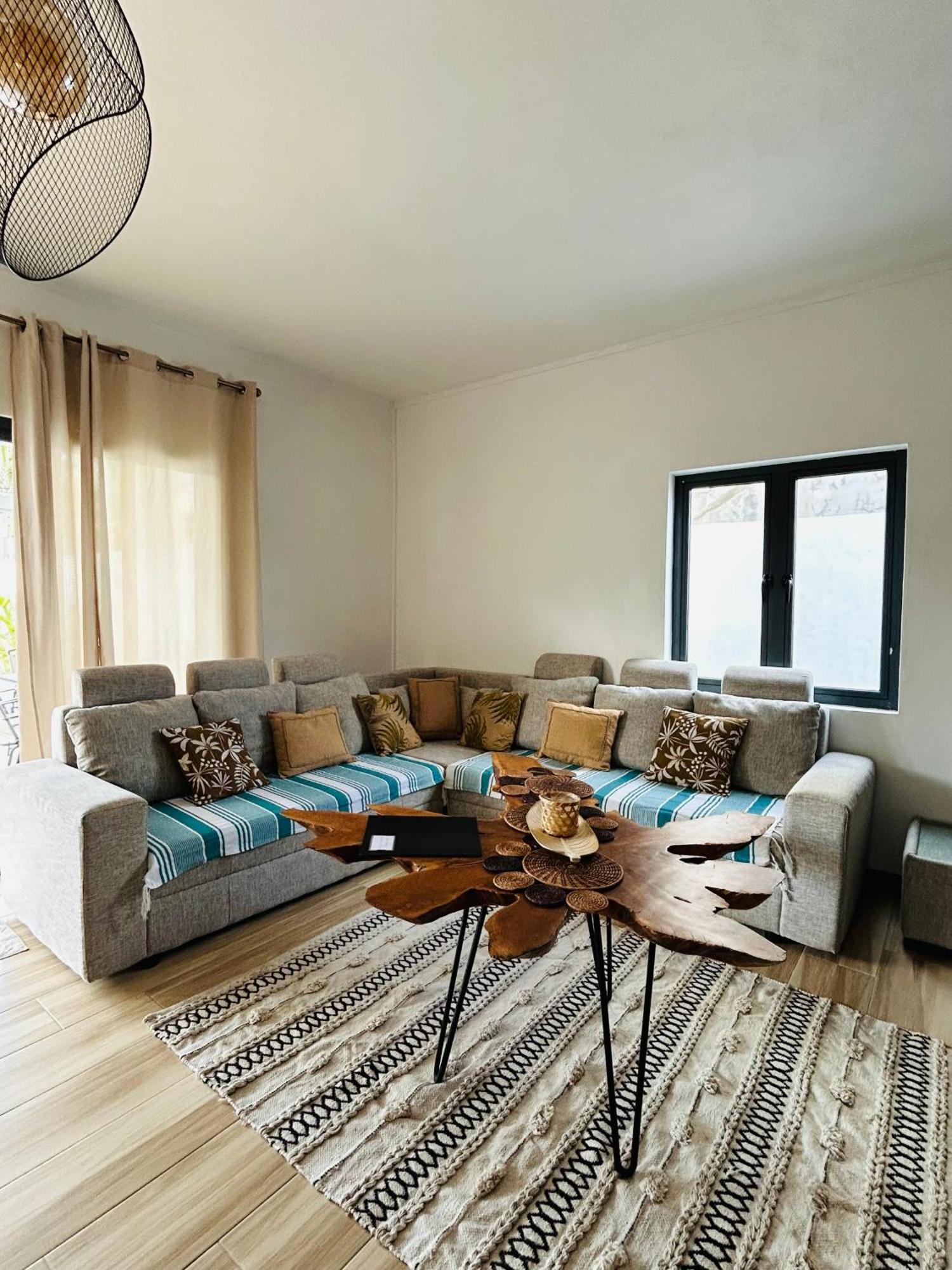 Villa Ellapen Pereybere Beach Екстер'єр фото